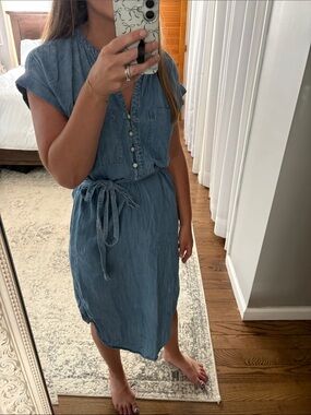GAP Denim-Look Button Front Midi Dress in Blue